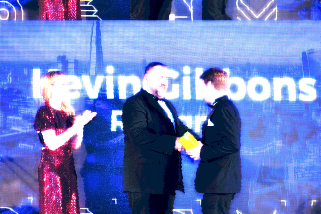 Kevin Gibbons CEO of Re:signal wins the UK Search Personality of the Year Award at the UK Search Awards 2018